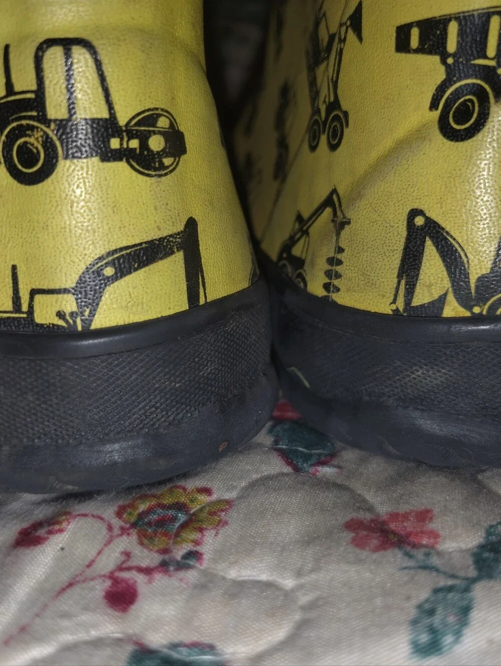 Kids Construction Trucks Yellow Waterproof Neoprene Rubber Rain Boots Pull On 5